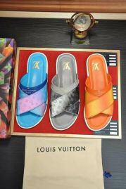 Picture of LV Slippers _SKU578983473311956